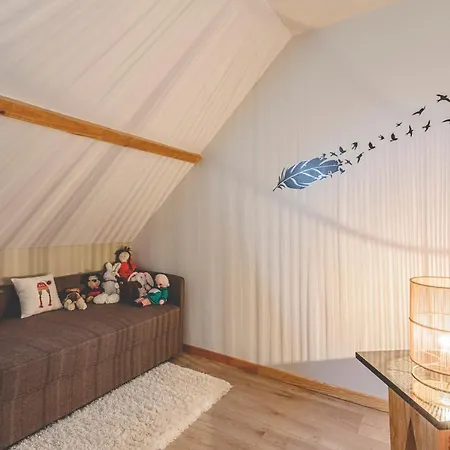 D'hotes Les Colombes Bed & Breakfast 3*