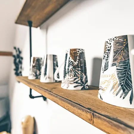 D'hotes Les Colombes Bed & Breakfast 3*